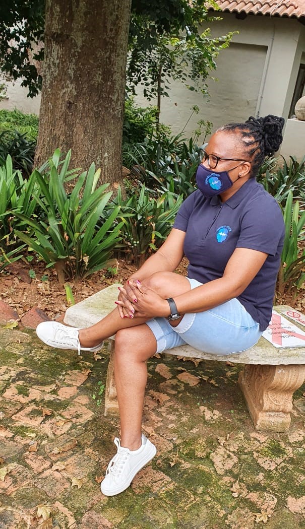 Dr Mpho